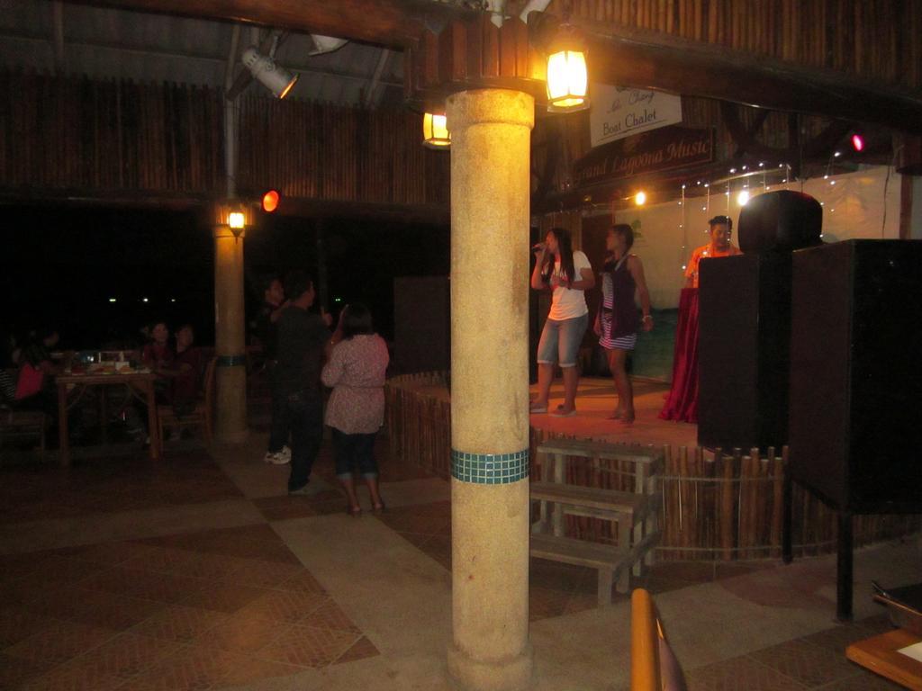 Koh Chang Boat Chalet Buitenkant foto